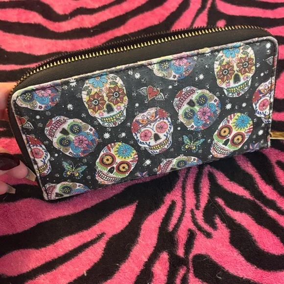 Colorful Sugar Skull Wallet - Picture 4 of 4